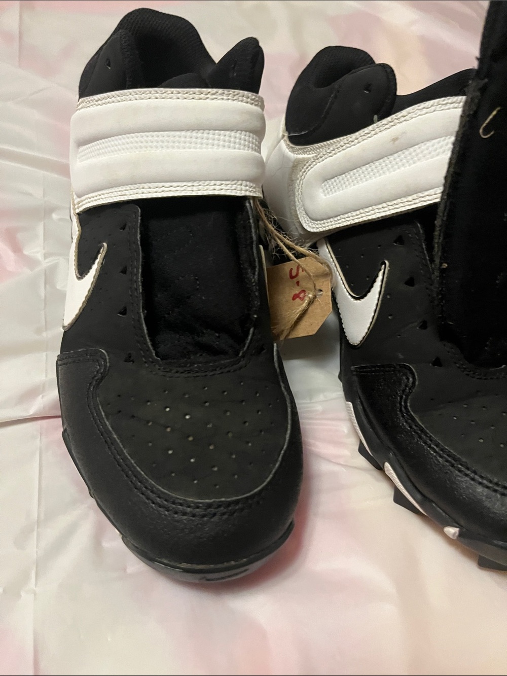 Nike Black and White Men's Strap Sneakers
